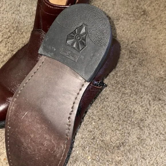 Leather Classics Burgundy Leather Ankle Side Zip Boots Size 9.5