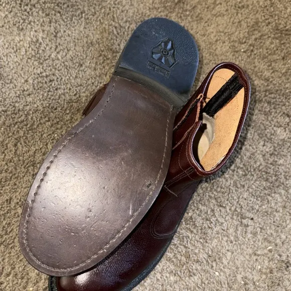 Leather Classics Burgundy Leather Ankle Side Zip Boots Size 9.5