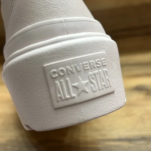 LEATHER CONVERSE BOOTS 🥾