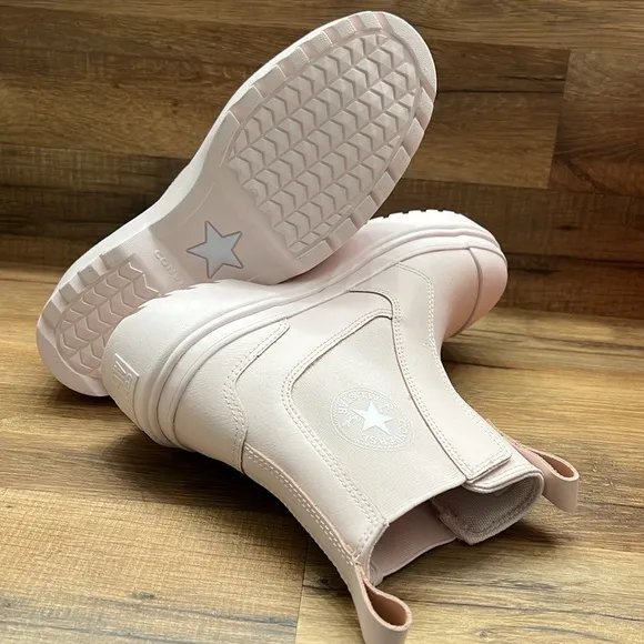 LEATHER CONVERSE BOOTS 🥾