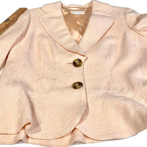 LIKE NEW — Banana Republic Pale Pink Cropped Blazer Office Barbiecore Size 12