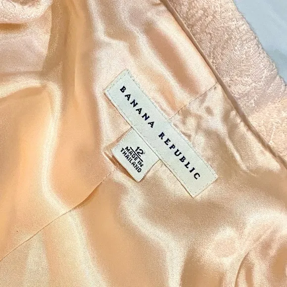 LIKE NEW — Banana Republic Pale Pink Cropped Blazer Office Barbiecore Size 12