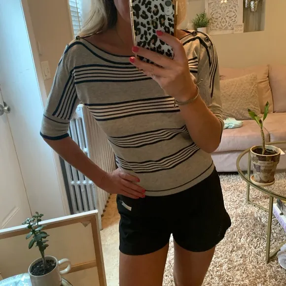 Like New! GUESS Stripe Nautical Boatneck Sweater