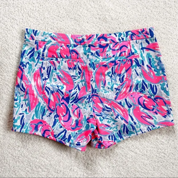Lilly Pulitzer Hazelle Stretch Short in Cosmic Coral Cracked Up Size 2