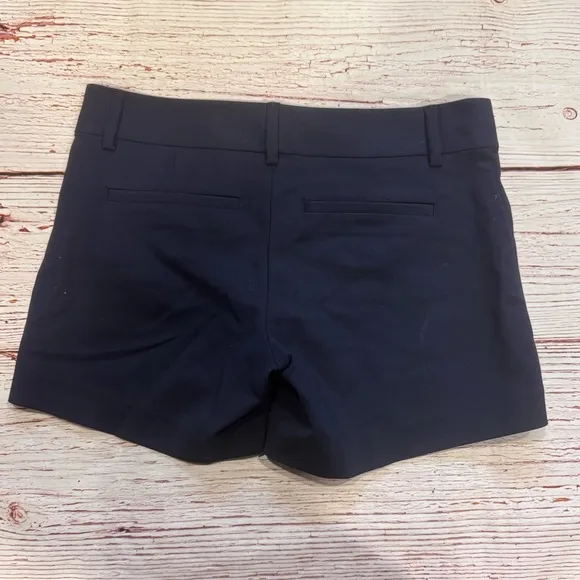 Lilly Pulitzer Joette Stretch Dinner Shorts in Midnight Navy Sz 2