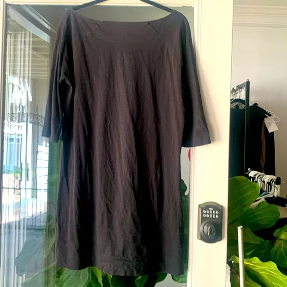 Lilly Pulitzer Solid T-shirt, Dress Short Sleeves  large Black