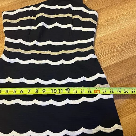 Lilly Pulitzer Tylar One Shoulder Scallop Wave Dress Size 4 Summer Chic preppy