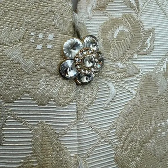 LILY &amp; TAYLOR Brocade Skirt Suit Gold Metallic Jacquard Crystal Detail Size 12