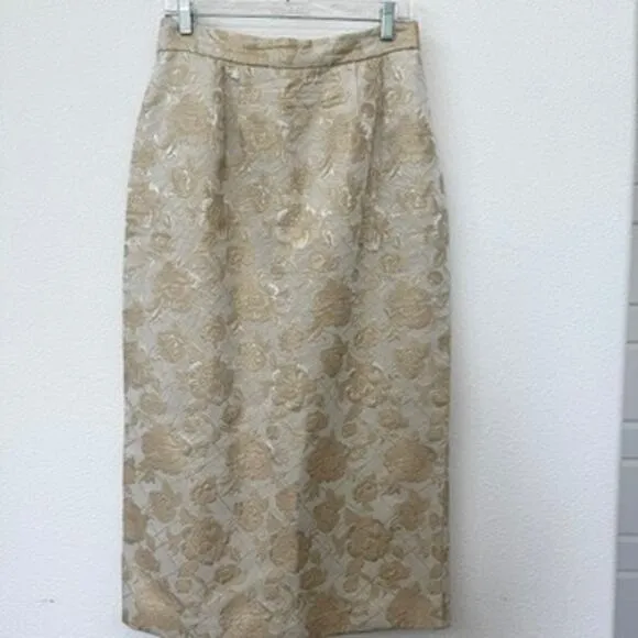 LILY &amp; TAYLOR Brocade Skirt Suit Gold Metallic Jacquard Crystal Detail Size 12