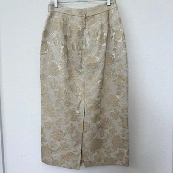 LILY &amp; TAYLOR Brocade Skirt Suit Gold Metallic Jacquard Crystal Detail Size 12