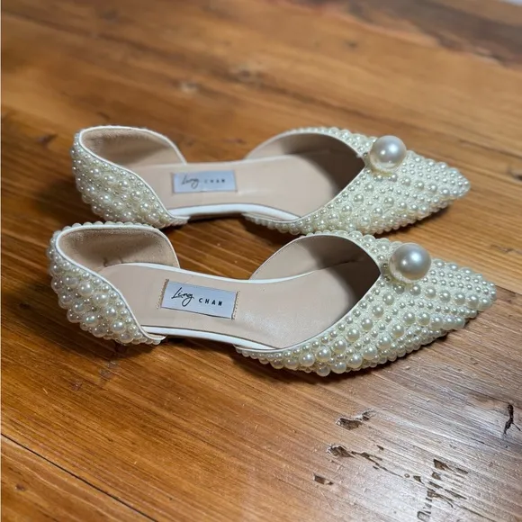 Ling Chan All Over Pearl Embellishment Ivory Pointed Toe Bridal Flats Sz 38/7.5