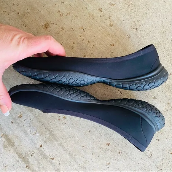 LISSOM | Flyte Black with Black Soles Slip-On Comfort Ballet Flats 7
