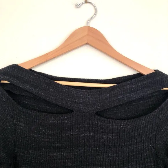 LNA Slub Knit Cutout Long Sleeve Sweater in Grey