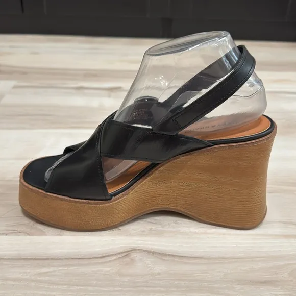 Lucky Brand Delaynee Wood Wedge Sandals