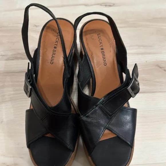 Lucky Brand Delaynee Wood Wedge Sandals