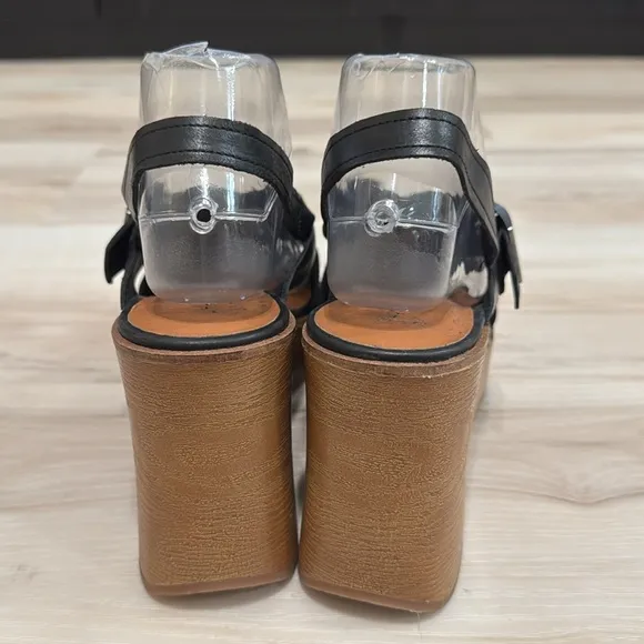Lucky Brand Delaynee Wood Wedge Sandals
