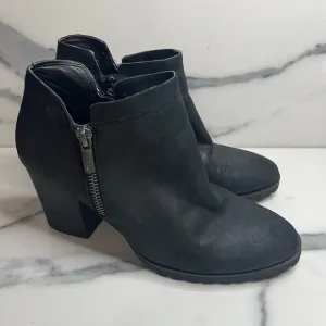 Lucky Brand | Women's Black Suede Lug Sole Side Zip Platform Noryn Boots Sz 7.5