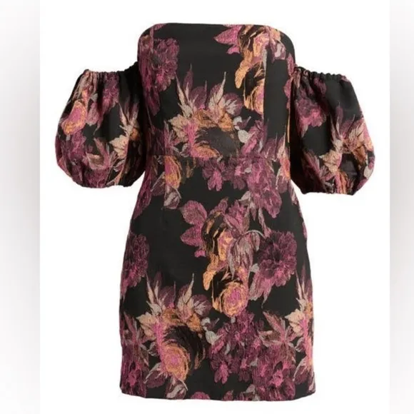 Lulu’s Floral Dress Off the shoulder puff sleeve. Size Medium