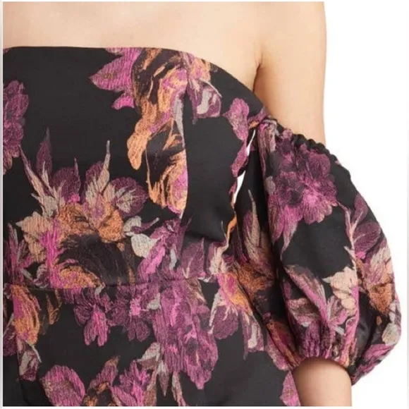 Lulu’s Floral Dress Off the shoulder puff sleeve. Size Medium