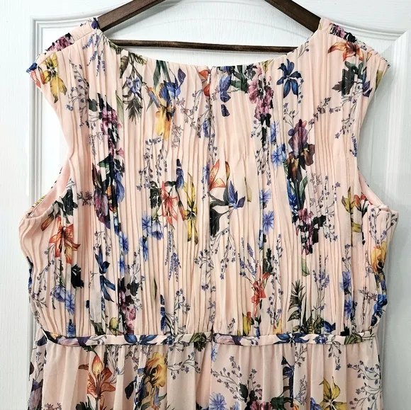 MAC DUGGAL 55829 Pleated Pink Floral Cap Sleeve A-line Gown Dress Size 22 NWOT