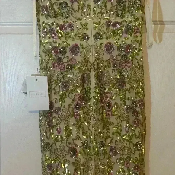 Mac Duggal Beaded Floral Sheath Dress Size 8 NWT