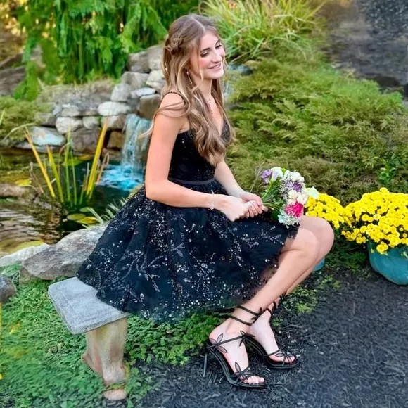 MAC DUGGAL Black Sequined Bustier Dress Lace Bustier Tulle Mini Dress - size 10