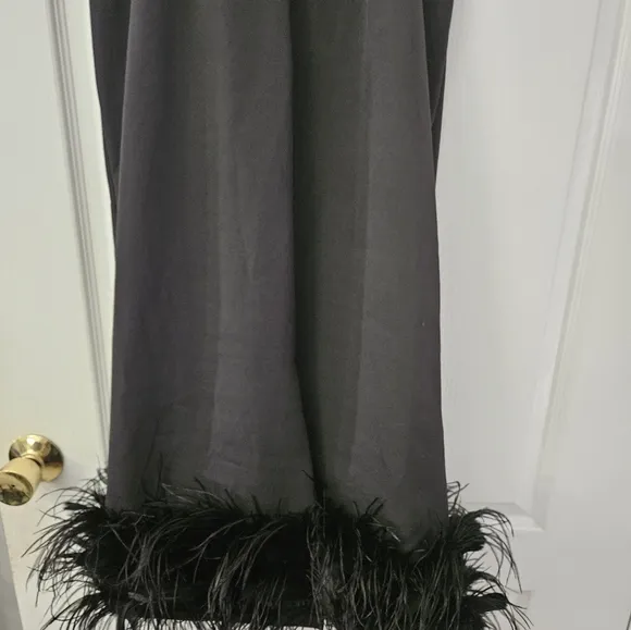 Mac Duggal Feather-Trim Strapless Midi-Dress Black Sz 8 11629