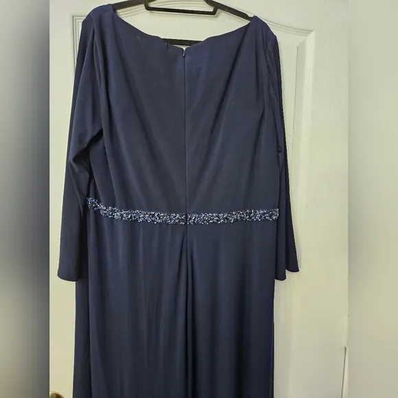 Mac Duggal Midnight Blue Beaded Belt Jersey Faux Wrap Long Sleeve Gown SZ 22W