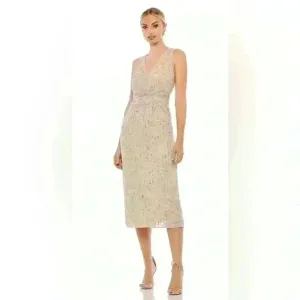 Mac Duggal Sequined Sleeveless V Neck MIDI Sheath Dress NWT Style 93606