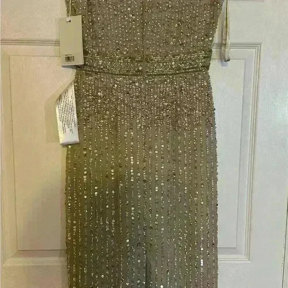 Mac Duggal Sequined Sleeveless V Neck MIDI Sheath Dress NWT Style 93606