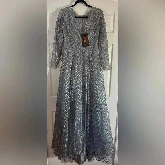 Mac Duggal Women's Embellished Illusion Long Sleeve Wrap Over A Line NWT