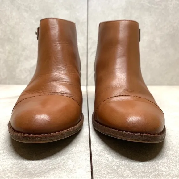 Madewell B8034 Dakota Cutoff cognac ankle boots size 8