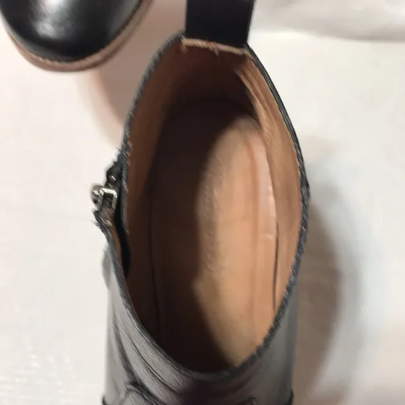 Madewell leather boots. Made in Brazil. EUC