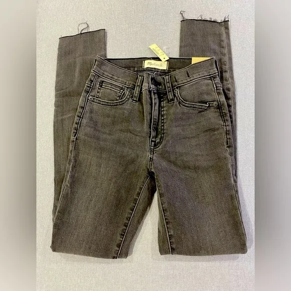 Madewell Skinny Jeans Size 24 NWT High Rise Distressed Black Denim