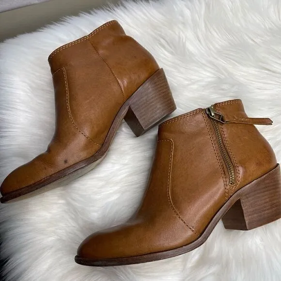 Madewell Janice Leather Bootie in English Saddle 8.5