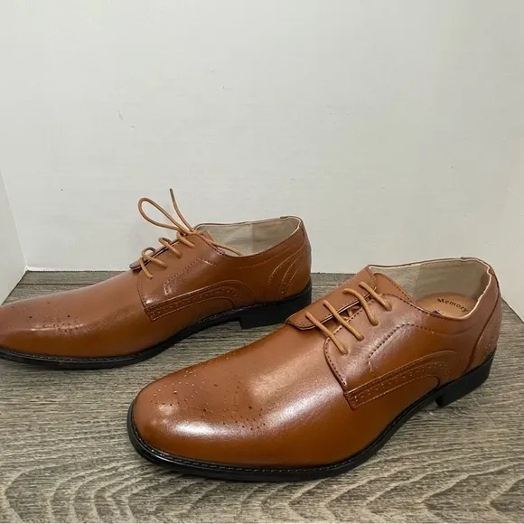 Majestic Collection Men's Brown Oxford  Dress Shoes size 10. NWOT. Leather.