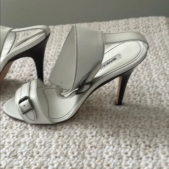 Manolo Blahnik White Heels with Sleek Design