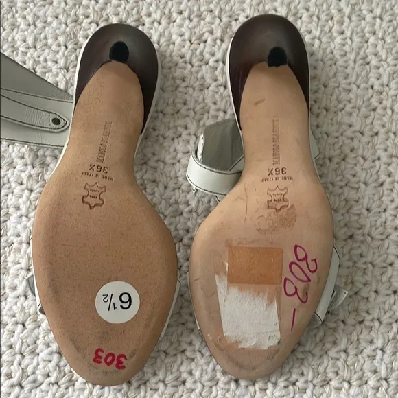Manolo Blahnik White Heels with Sleek Design