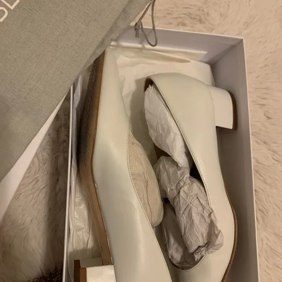 Manolo Blahnik Women's White Leather Block Heel 37.5
