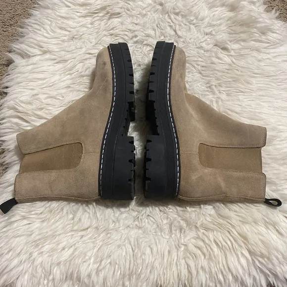 Marc Fisher Shoes Marc Fisher Pirro Chelsea Tan Boots‎ Lugsole Women’s Size 7.5