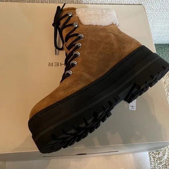 Marc Fisher Pierson Lug Sole Boot Size 7 NIB NWT Retail 239.00