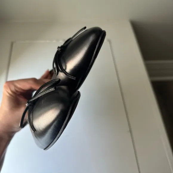 Margaux New York the Pointe Black leather pointed toe ballet flats