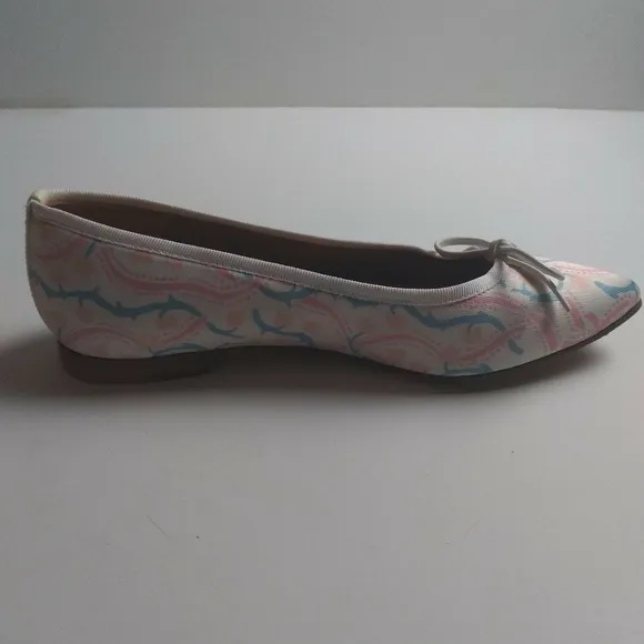 Margaux x Happy Menocal Ivory Pattern Pointed Toe  Flats size 37.5