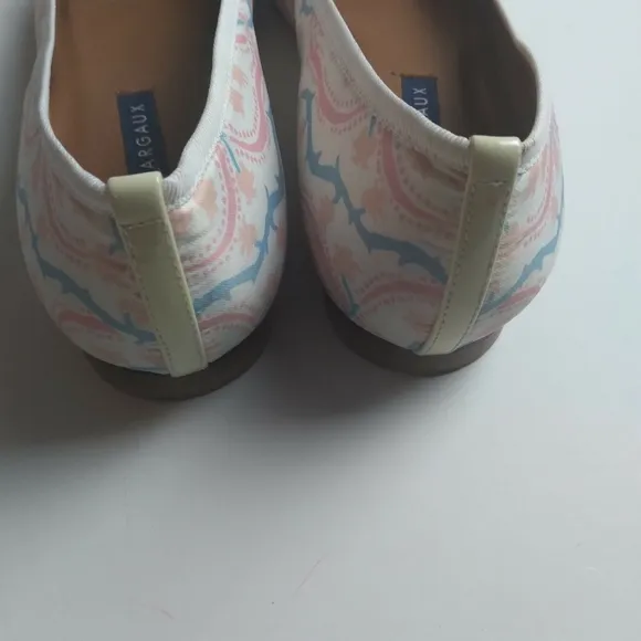Margaux x Happy Menocal Ivory Pattern Pointed Toe  Flats size 37.5