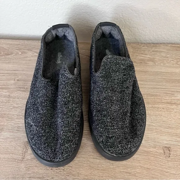 Men’s 9 Allbirds Wool Loungers Natural Gray - Dark Grey Sole - Slip on Shoes