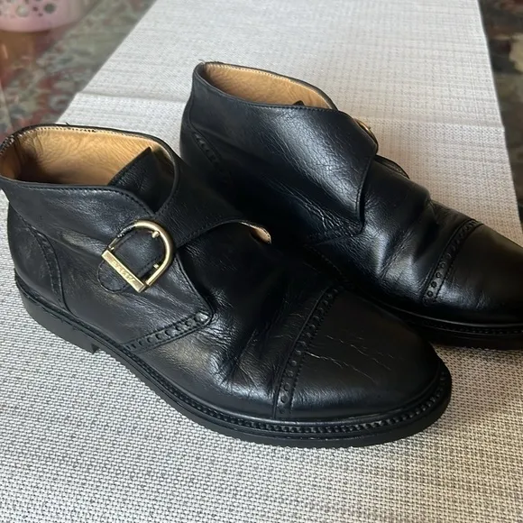 Men’s Bally ,gold buckle ,ankle boots size 7, men’s boots, soft leather