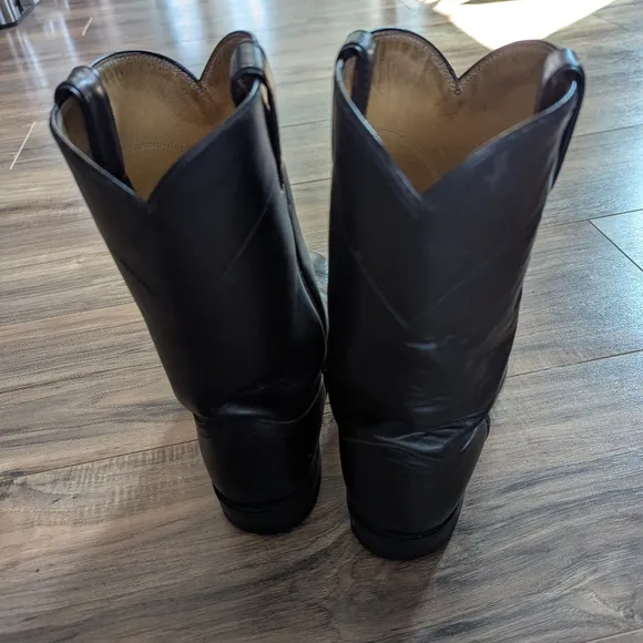 Mens Black Justin Leather Boots Size 8. Black Leather Western Boots In A Mens 8.
