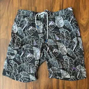 Men's Black Leaf Print Swim Shorts