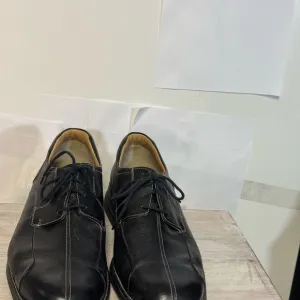 Men's Black Leather Dress Shoes by Johnson and Murphy worn once