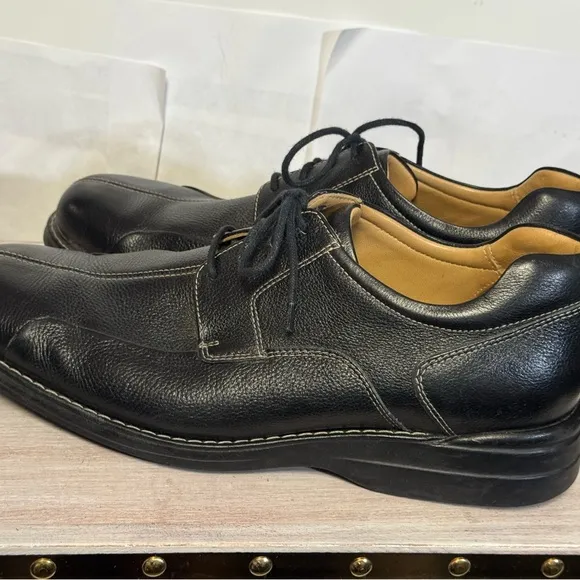 Men's Black Leather Dress Shoes by Johnson and Murphy worn once